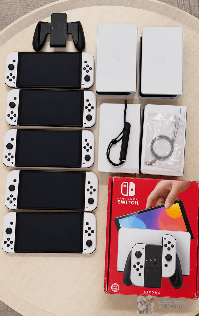 للبيع 5 أجهزة نينتندو سويتش OLED | 5 Nintendo Switch OLED Consoles for Sale